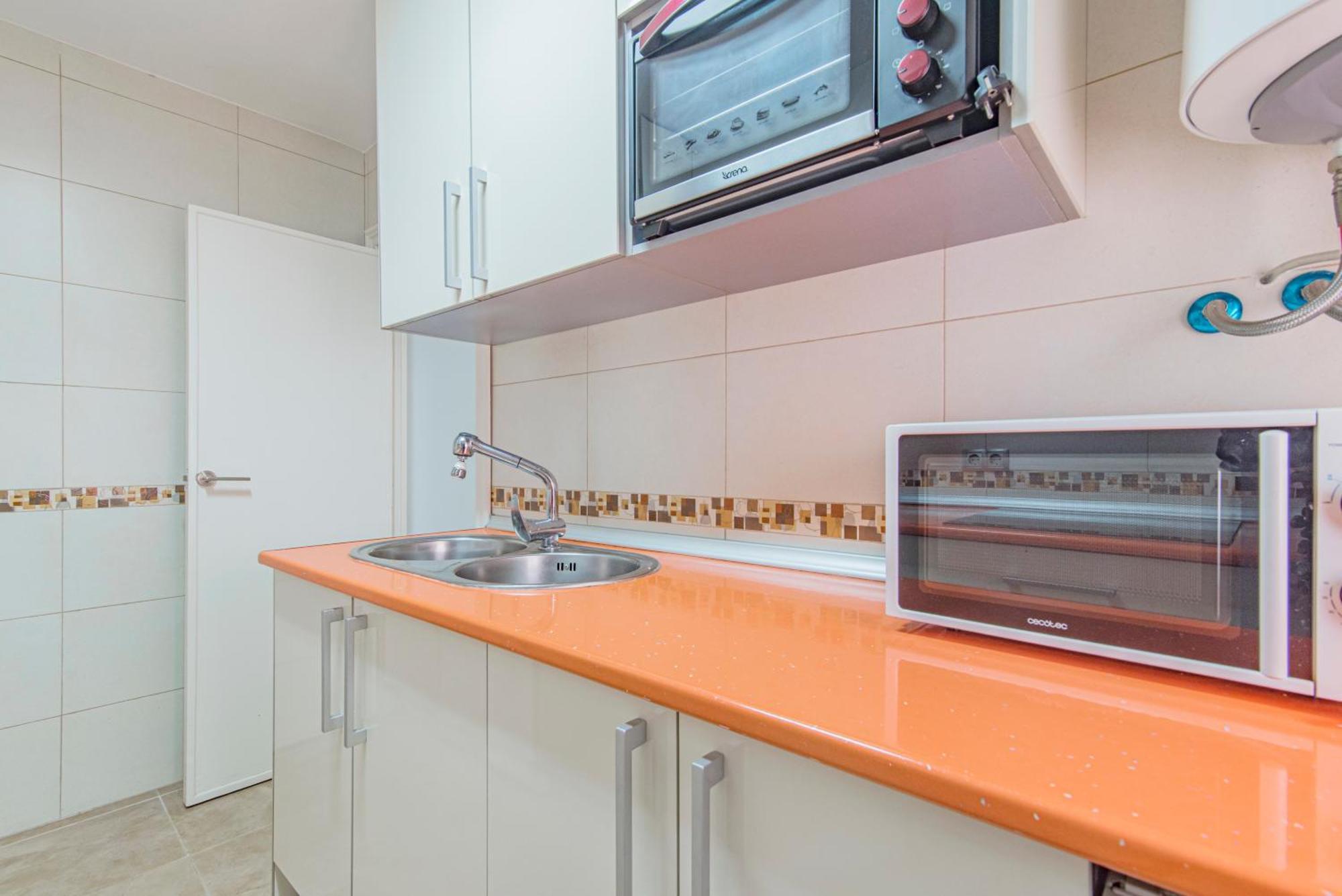 Apartment Primera Linea Playa, Plaza Garaje Y Piscina Torrenueva (Andalusia)