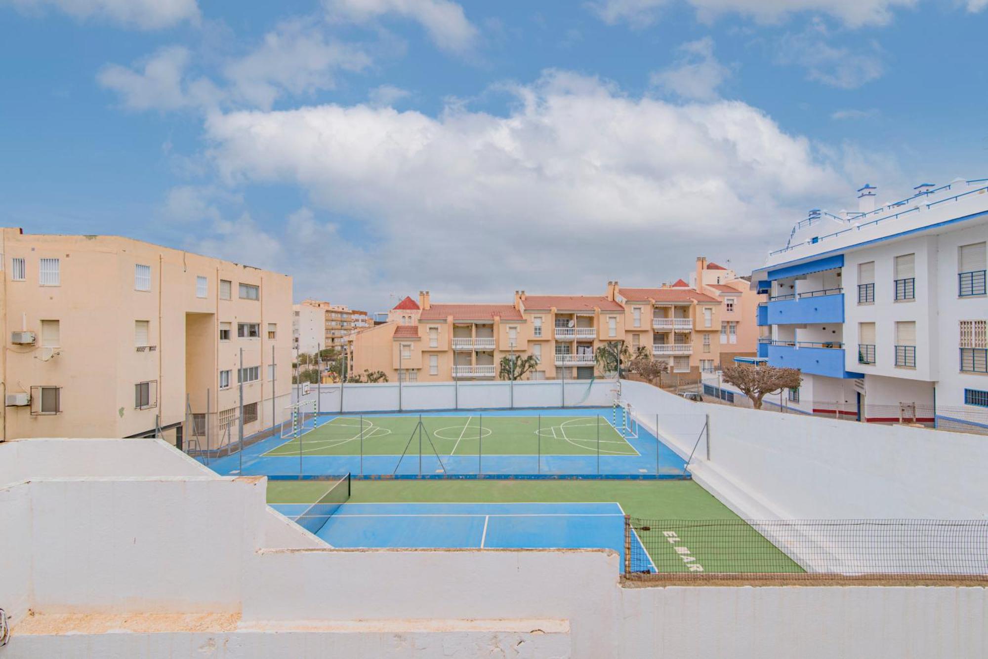 Primera Linea Playa, Plaza Garaje Y Piscina Apartment Torrenueva (Andalusia)
